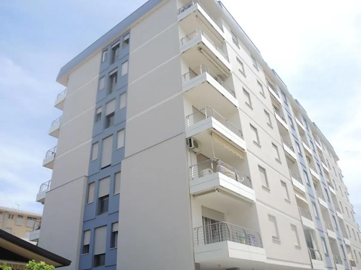 Lovely Flat With Nice Terrace In Bibione - Beahost Apartman
